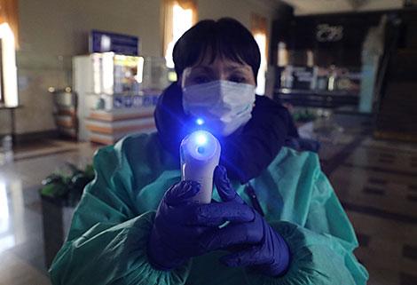 В Национальном аэропорту Минск персоналу будут измерять температуру