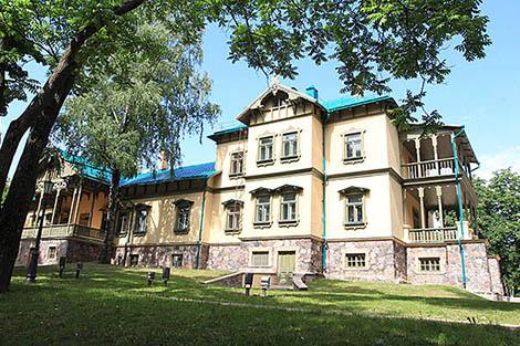 Вечер бардовской песни пройдет в Лошицкой усадьбе 5 апреля