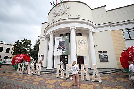 Поэтический вечер под открытым небом в центре Бреста устроят на фестивале 