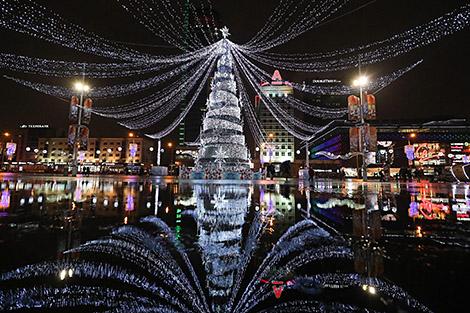 Фейерверк в новогоднюю ночь дадут в Минске у Дворца спорта в 01.30