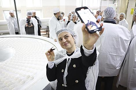 Как получают шоколад и зефир: что предприятия 