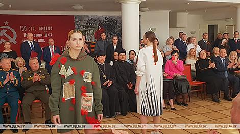 Родина-мать, Вечный огонь и маршал Жуков. В Минске к 80-летию Победы прошел уникальный модный показ