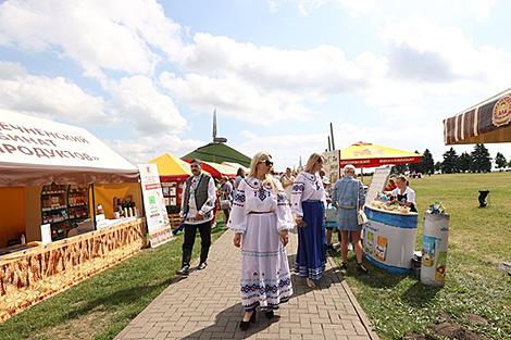Машины-гиганты, изделия мастеров и мини-гольф. Чем удивит выставка на Кургане Славы 9 и 10 августа