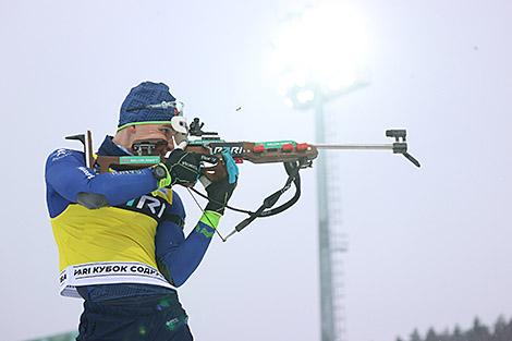 Антон Смольский занял третье место в спринте на этапе Кубка Содружества в Раубичах