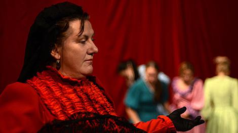 Коласовский театр покажет онлайн 