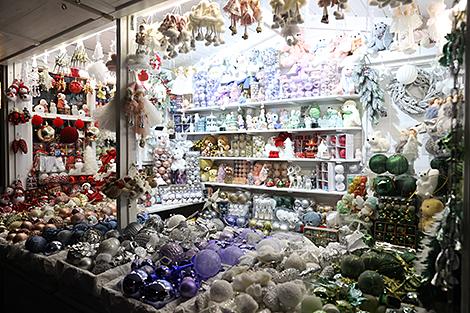 Ярмарки, елочные базары, широкий ассортимент товаров. Как Минск готовится встретить Новый год