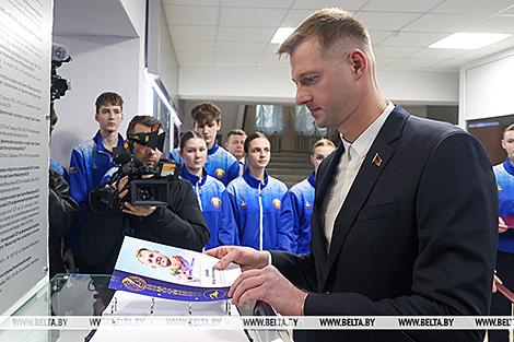 Новая традиция и стимул для молодежи. Бокий и Домрачева внесены в Книгу почета Минспорта