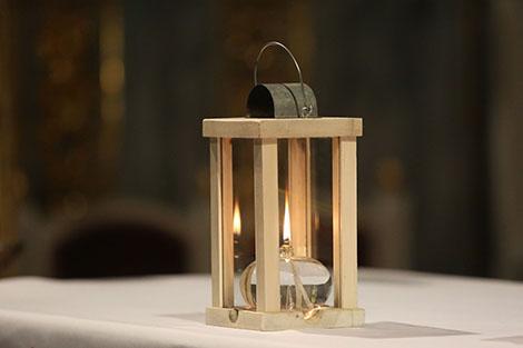 Вифлеемский огонь доставят 18 декабря в Гродно и 19 декабря в Минск