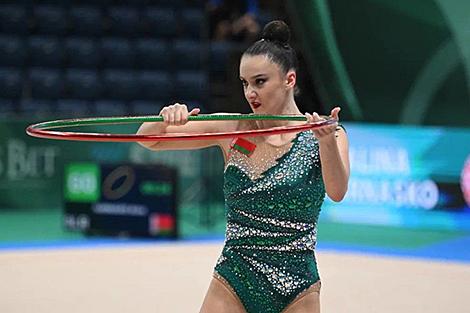 Горносько вышла в финалы с обручем и мячом на чемпионате Европы