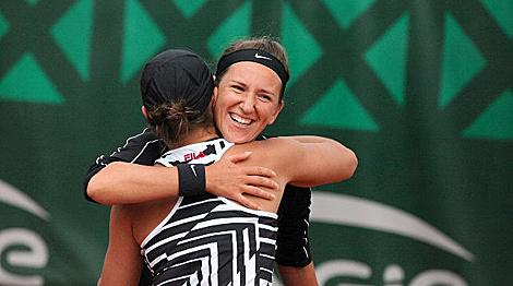 Азаренко и Барти победили в матче парного разряда 