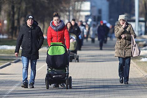 В Беларуси на начало 2021 года проживало около 9,35 млн человек - Белстат