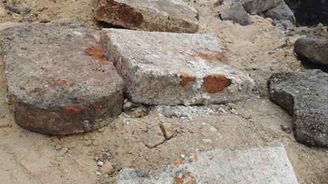 В Гродно на территории Нового замка нашли остатки стен XII века
