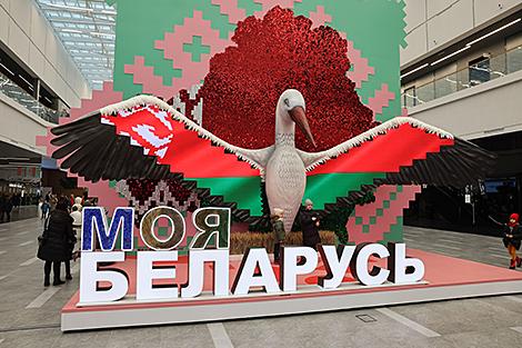 За месяц работы выставку 