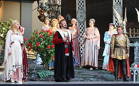 Солисты оперы и артисты хора Большого театра Беларуси направляются на гастроли во Францию