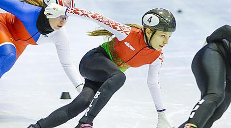 Белоруска Яна Домбровская завоевала бронзу в шорт-треке на ЕЮОФ в Сараево