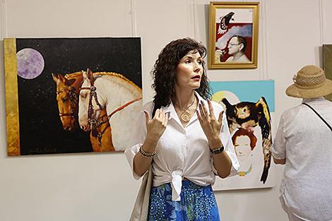 Анималистика о человеке: в Минске открылась выставка Андрея Ревякова и Алены Кошеленко