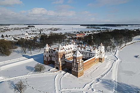 Балы и мастер-классы. Что ждет в новогодние праздники гостей Мирского замка