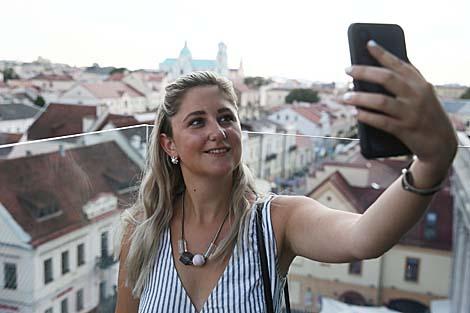Патрисия Кросби из Канады стала 80-тысячным безвизовым туристом в Гродно в 2019 году