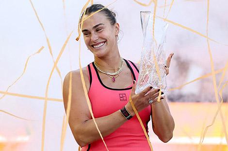 Соболенко во второй раз выиграла турнир WTA-1000 в Майами