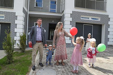 БРСМ проведет арт-эстафету ко Дню матери