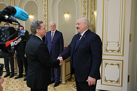 Лукашенко подчеркнул схожесть и близость славянских народов, белорусов и россиян