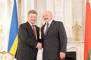 Порошенко рассчитывает на углубление плодотворного сотрудничества с Беларусью