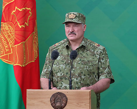 Лукашенко: кому-то неймется приватизировать Победу в Великой Отечественной войне