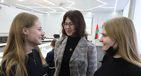 Лукашенко: люди моего поколения мечтали в первую очередь дать детям то, чего сами были лишены