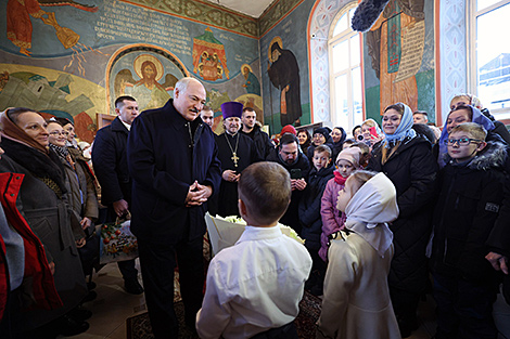 Лукашенко в храме на Рождество признался в любви
