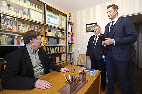 Автор гимна и 