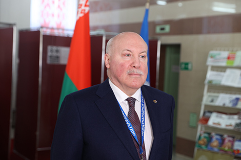 Мезенцев: видно, что участие в референдуме вселяет в белорусов оптимизм и уверенность в будущем