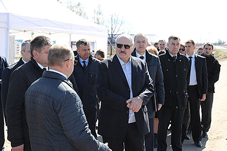 Лукашенко поручил проработать создание многоотраслевых производств в пострадавших после Чернобыля регионах