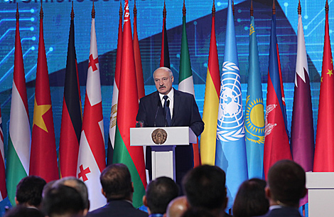 Лукашенко выступил с инициативой формирования 