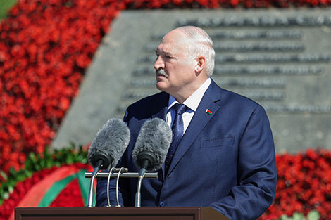 Лукашенко: мир, свобода и независимость - величайшие ценности, которые нужно беречь и защищать