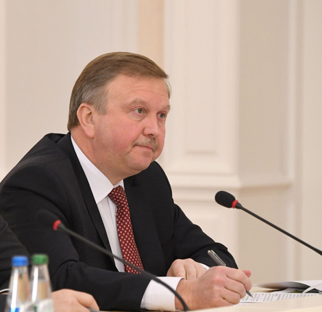 Кобяков: Доходы бюджета в 2017 году превысят запланированные на Br1,1 млрд