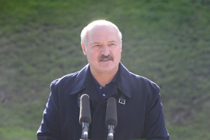 Лукашенко: Начался передел мира, и Беларуси важно сохранить страну