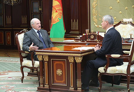Лукашенко обсудил с Андрейченко работу парламента, подготовку к сессии ПА ОБСЕ и ситуацию в Витебской области