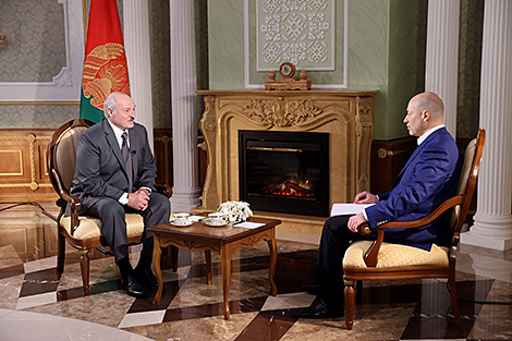 Лукашенко: народы сами выведут нас к лучшему