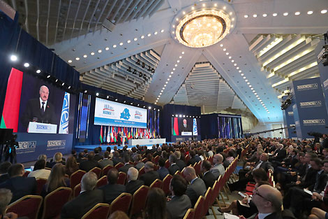 Лукашенко предлагает начать в ОБСЕ дискуссию о необходимости организации 
