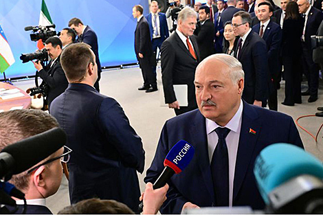 Лукашенко рассказал о просьбах США расширить дипломатическое присутствие в Беларуси