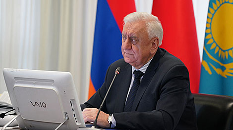 Мясникович: в условиях COVID-19 важно координировать в ЕАЭС нацрешения и принимать совместные меры