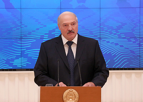 Лукашенко: Беларуси надо во весь голос заявлять о себе на мировой арене