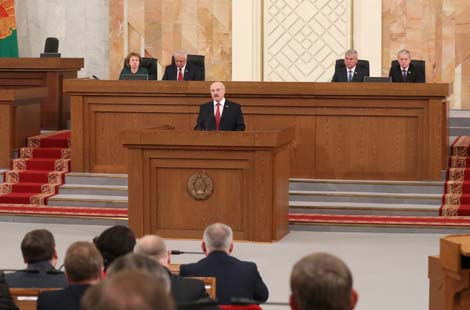 Лукашенко: внутренний потенциал позволяет нашей экономике расти независимо от конъюнктуры цен