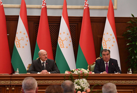 Лукашенко: Беларусь готова к активной работе с Таджикистаном по всем направлениям