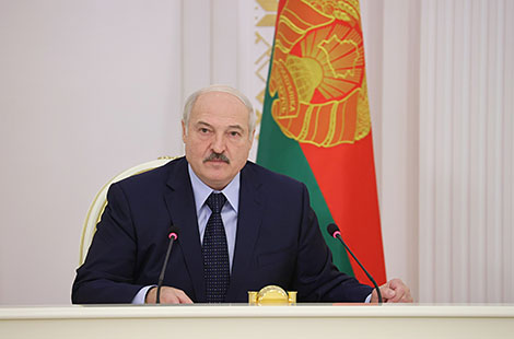 Лукашенко: только внутренняя стабильность является гарантией выживания Беларуси