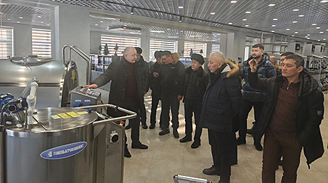 Kazakh specialists study Belarus’ model for dairy farming complexes