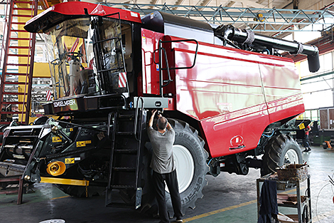 Belarus ready to increase shipments of farm, passenger and utility vehicles to Kyrgyzstan