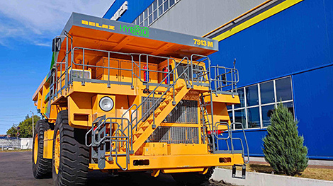 Belarusian BelAZ’s 130-tonne hybrid haul truck off to field trials
