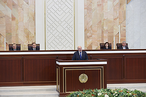 Lukashenko on talks with Putin in Sochi: Economy will be the main topic