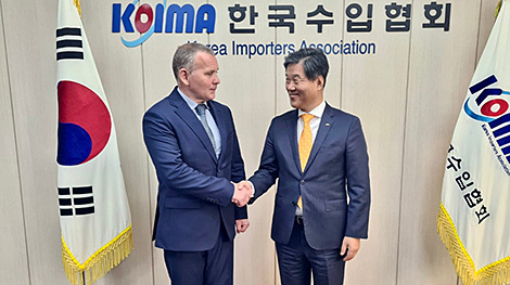 Belarusian ambassador, Korea Import Association discuss cooperation